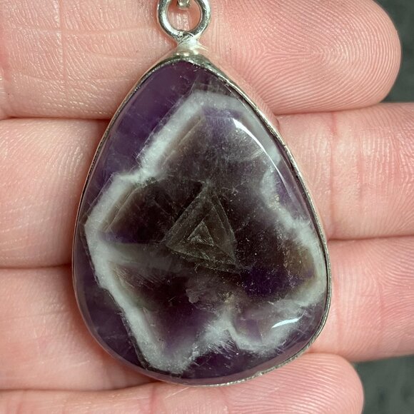 Chevron Amethyst Pendant Stone Crystal Jewelry - Picture 4 of 8